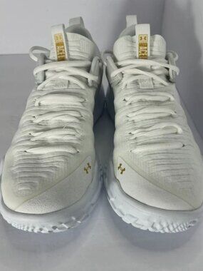 Under Armour Flow Ace Low Shoes Women Size 9.5 Volleyball White Sneakers lace up